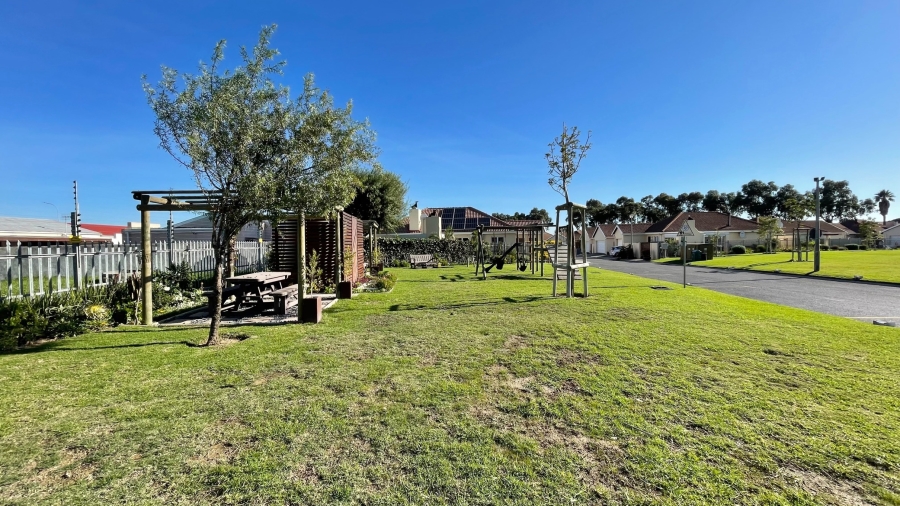 2 Bedroom Property for Sale in Strand South Western Cape